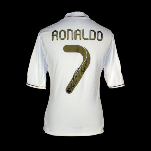 Cristiano_Ronaldo_Signed_Real_Madrid_2012_Shirt_big